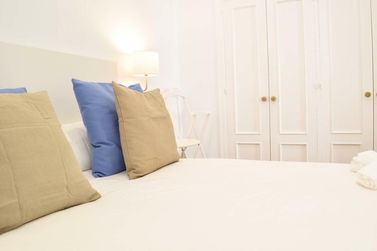 Lyrioshomes Malaga Cervantes 외부 사진