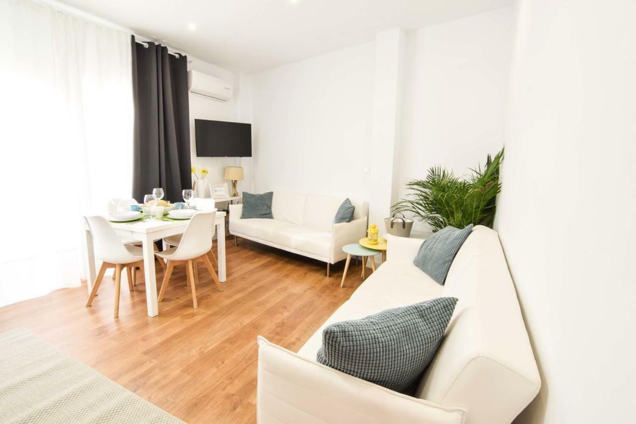 Lyrioshomes Malaga Cervantes 외부 사진