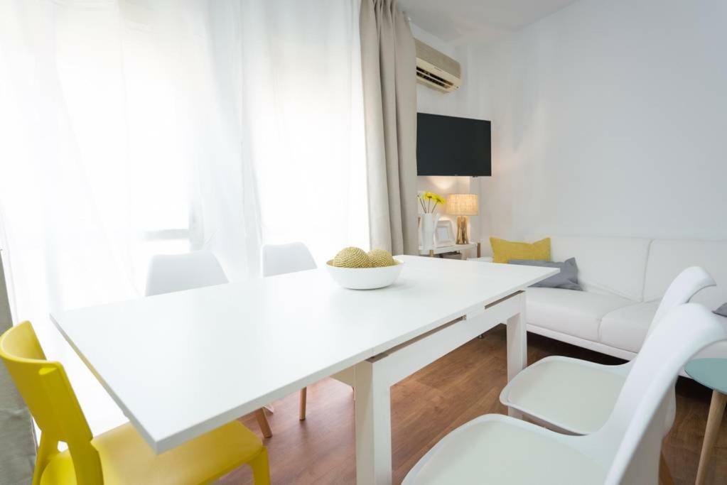 Lyrioshomes Malaga Cervantes 외부 사진