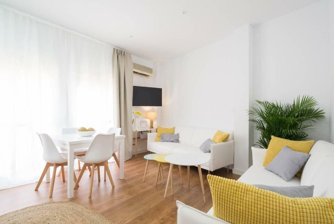 Lyrioshomes Malaga Cervantes 외부 사진