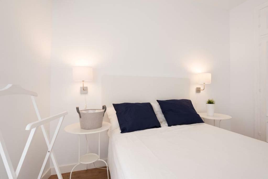 Lyrioshomes Malaga Cervantes 외부 사진