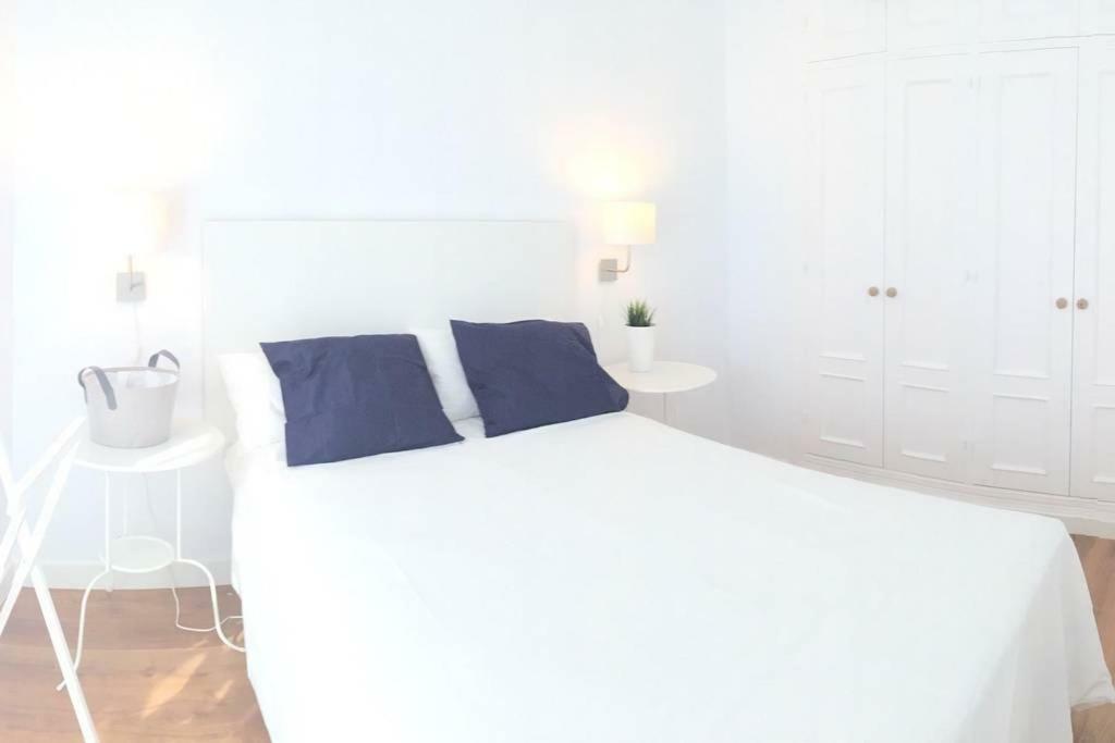 Lyrioshomes Malaga Cervantes 외부 사진